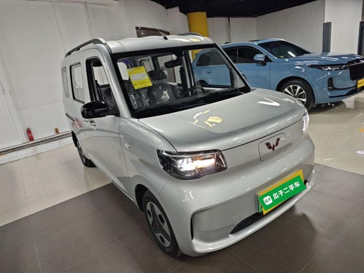 Wuling Zhiguang EV 2025 305km Progressive photo 3
