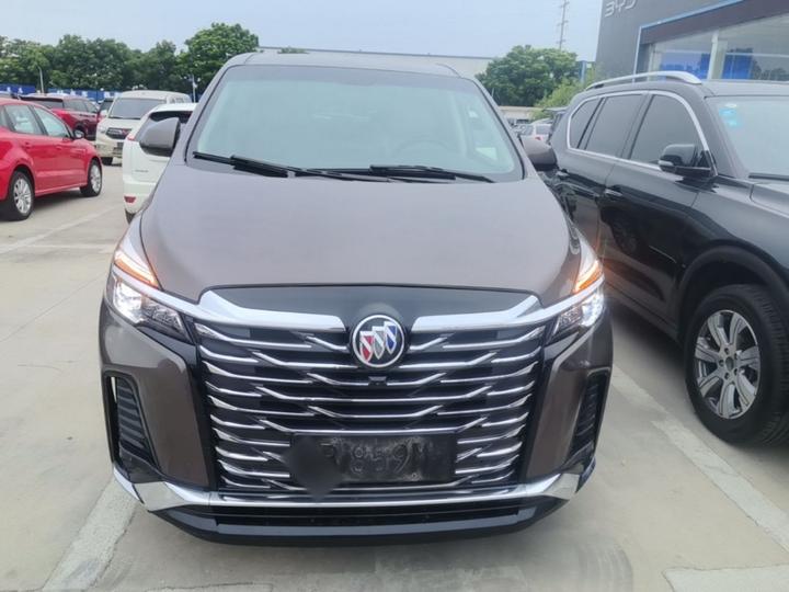 GL8 2023 Facelift Luxury photo 2