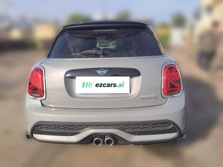 2022 2.0T COOPER S Classic 5-Door photo 5