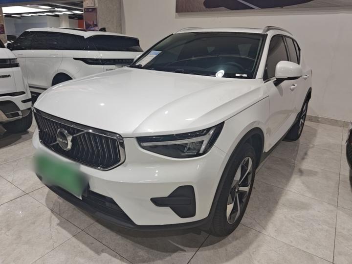 XC40 2023 B4 AWD Luxury