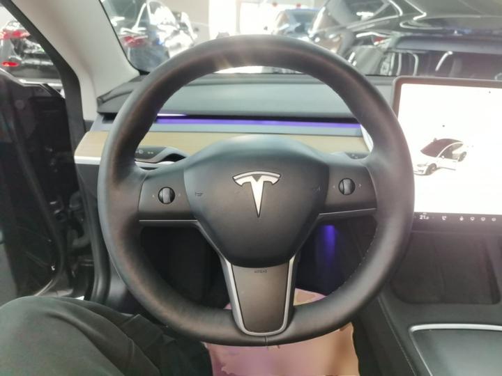 Model 3 2022 RWD photo 6