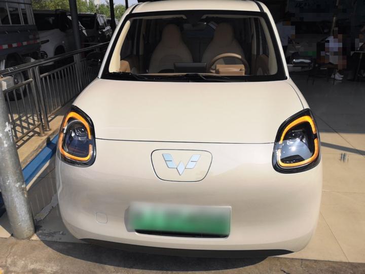 Hongguang MINIEV 2025 4th Gen 4-Door photo 2