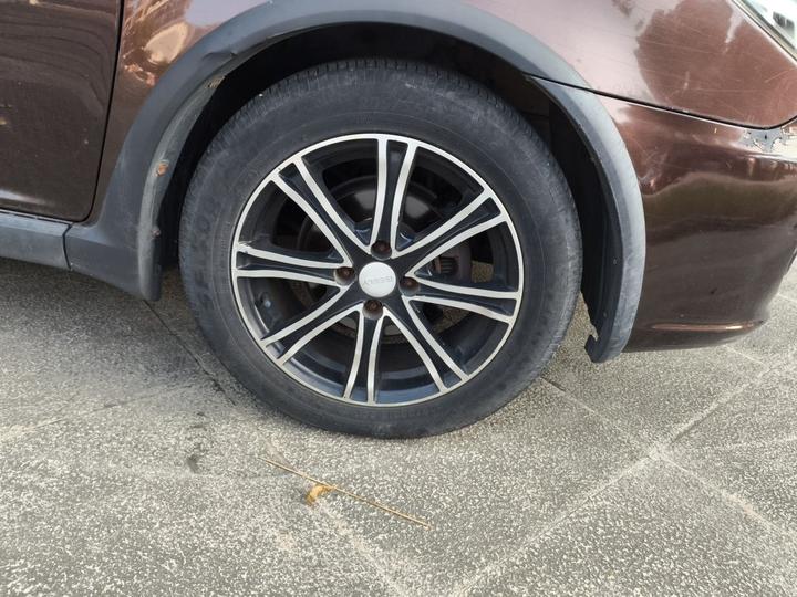 2014 CROSS 1.5L AT Elite photo 8
