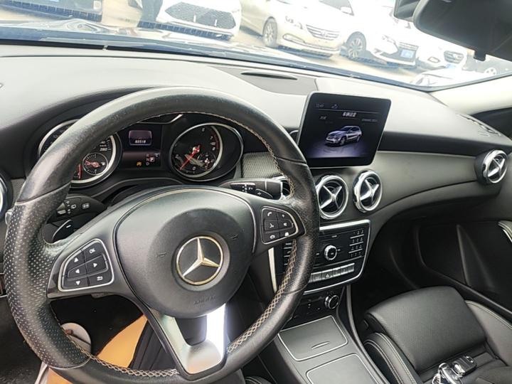 GLA 2018 GLA 200 Dynamic photo 5