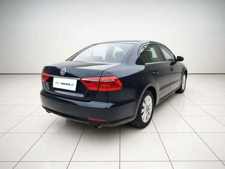 Lavida 2013 Facelift Classic 1.6L AT Comfort photo 6