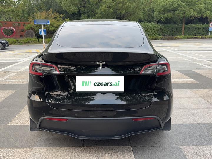 Model Y 2022 RWD photo 3