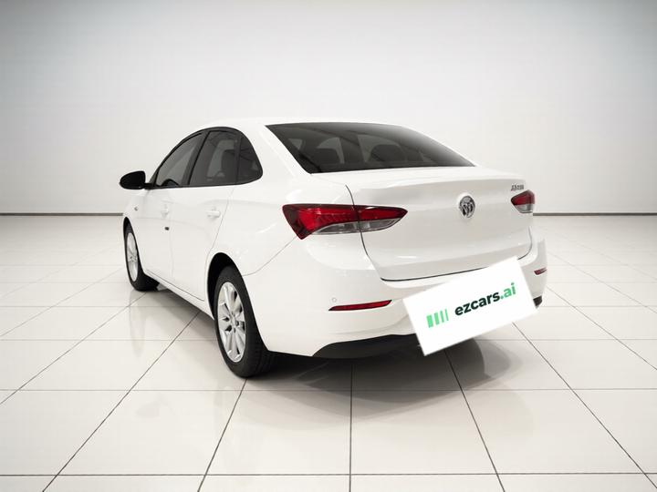 Excelle 2021 Facelift Classic 1.5L AT Elite photo 4