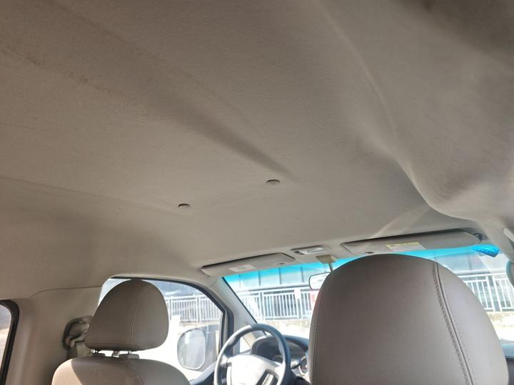 Lingzhi 2018 M5 1.6L 7-Seater Comfort photo 8