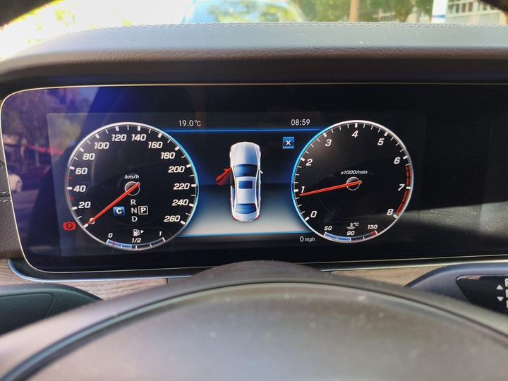 E-Class 2017 E 300 L Luxury photo 4