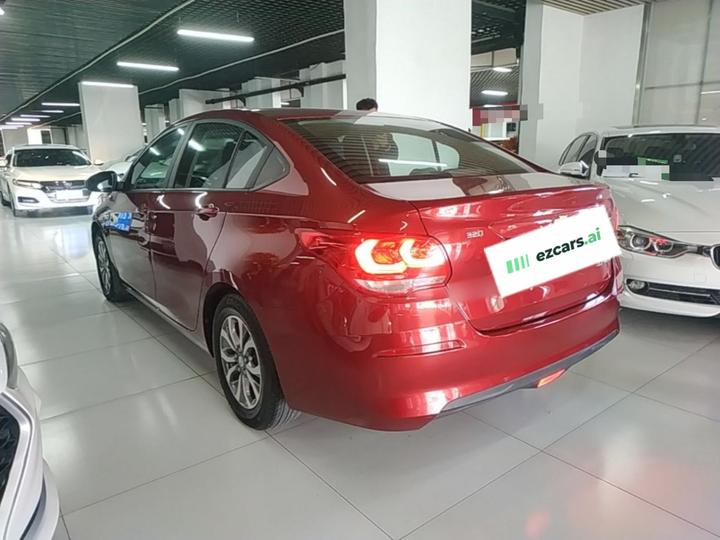 Cavalier 2019 320 AT photo 4