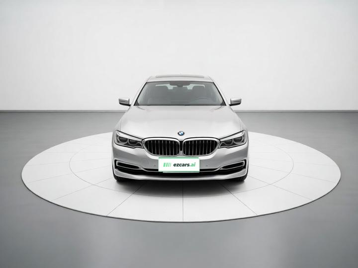 5 Series 2019 Facelift 530Li xDrive Luxury photo 2
