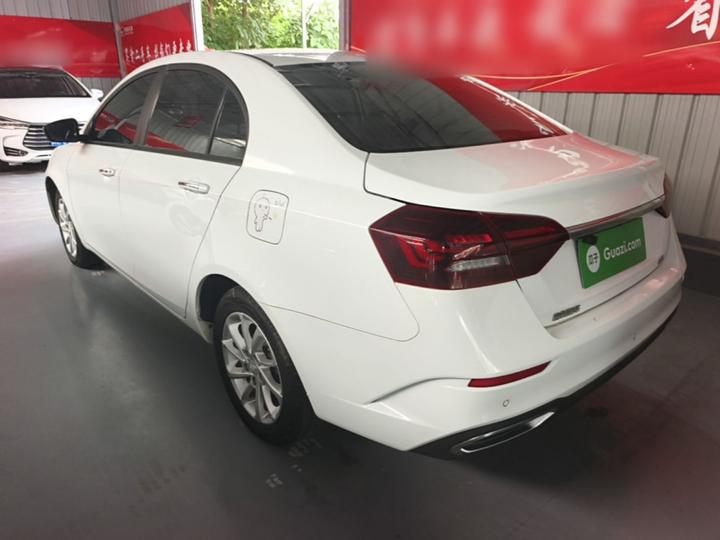 Emgrand 2021 UP 1.5L MT Luxury photo 4