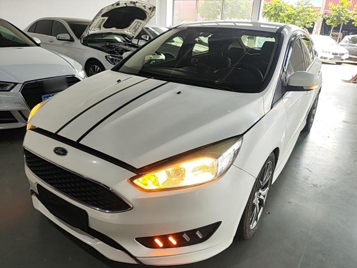 Focus 2018 Hatchback Classic 1.6L AT Comfort