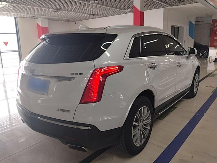 XT5 2018 28T AWD Luxury photo 4