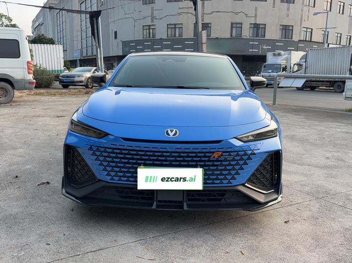 UNI-V 2022 2.0T photo 2