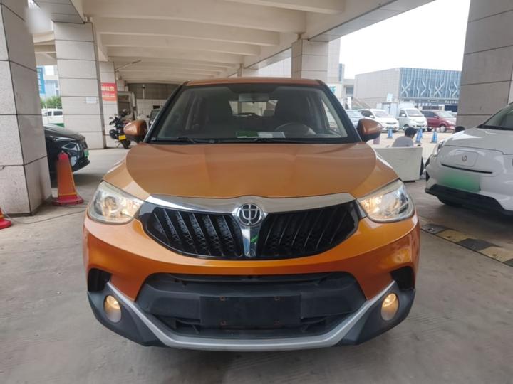 Zhonghua V3 2016 1.5L AT Smart photo 2