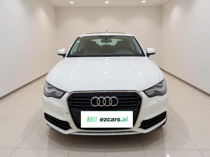 A1 2014 30 TFSI Tech photo 2