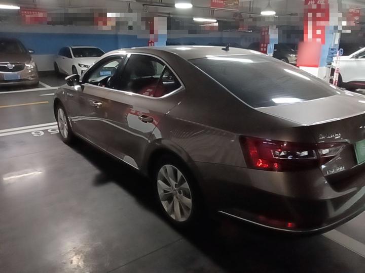 Superb 2016 TSI330 DSG photo 4