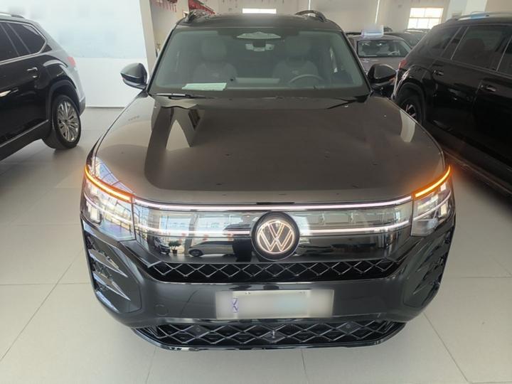 2026 Teramont Pro 450TSI AWD photo 2
