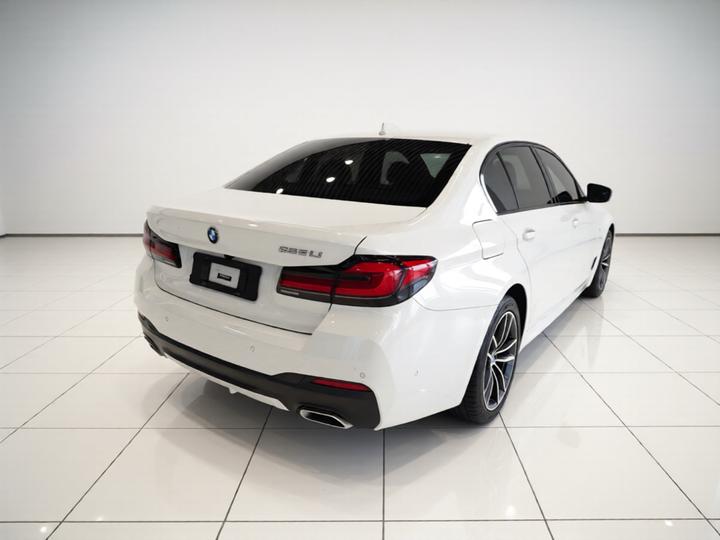 5 Series 2021 525Li M Sport Package photo 6