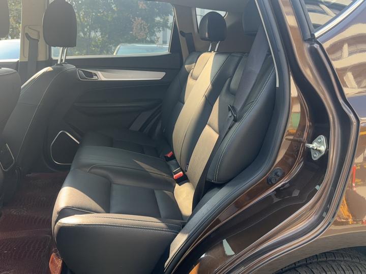 Vision X6 2018 1.8L MT 4G Luxury photo 4
