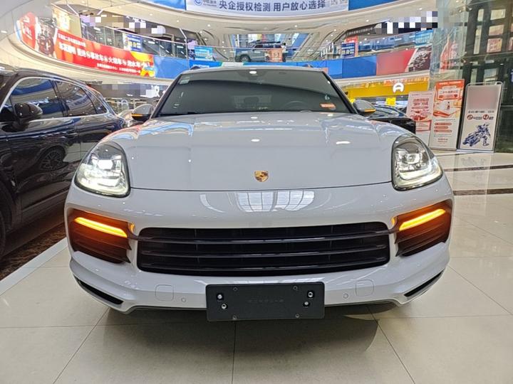 2019 Cayenne 3.0T photo 2