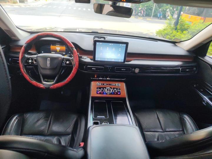 Aviator Imported 2020 3.0T V6 Exclusive photo 5