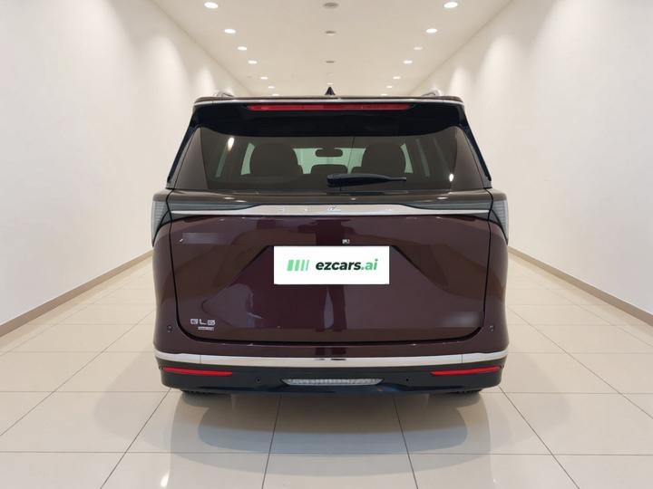 GL8 EV 2024 Smart 7-Seater photo 4