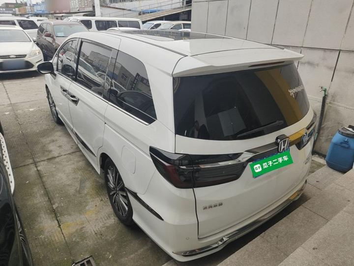 Elysion 2022 2.0L e:HEV Luxury photo 4