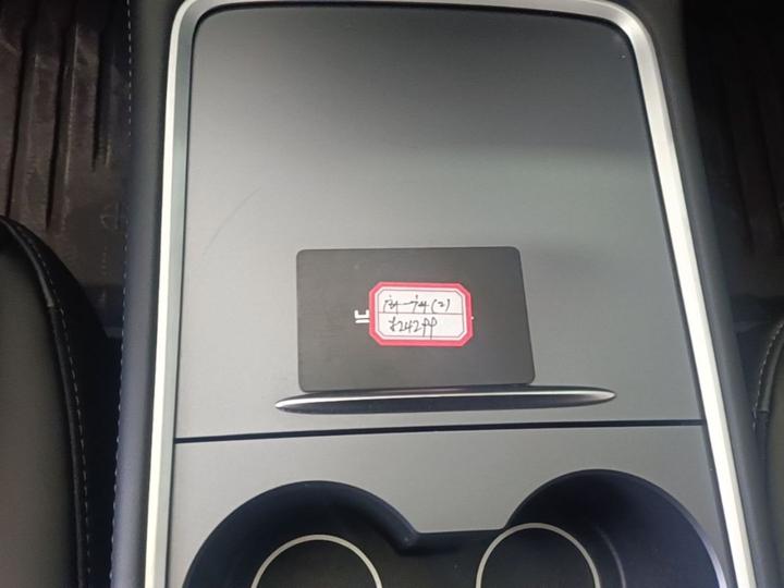 Model 3 2022 RWD photo 8
