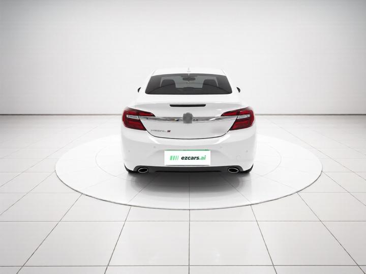 Regal 2015 1.6T Elite Tech photo 5