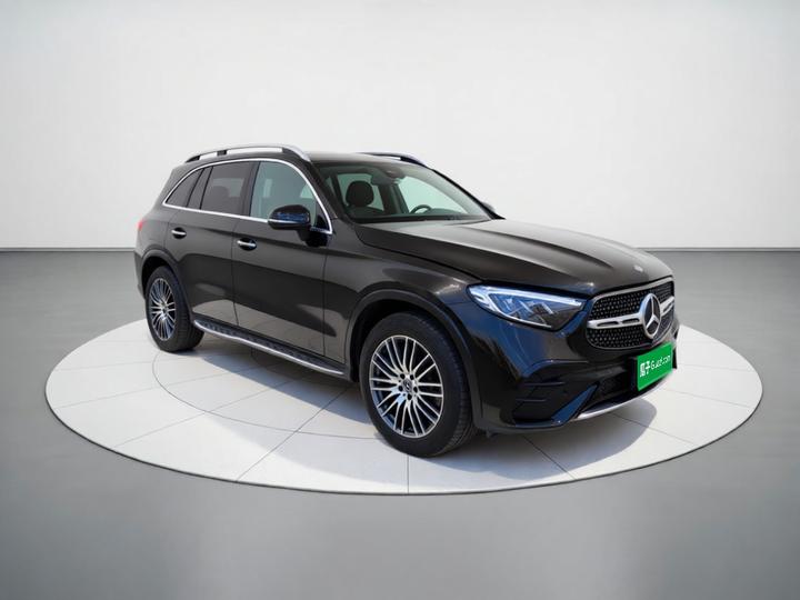 GLC 2025 GLC 300 L 4MATIC Dynamic 5-Seater photo 3