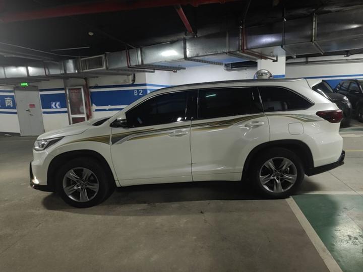 Highlander 2017 2.0T AWD Luxury 7-Seater photo 4