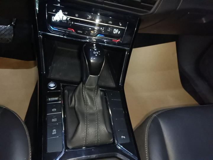 Passat 2023 Facelift 330TSI Elite photo 5
