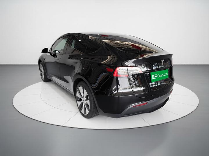 Model Y 2022 Facelift RWD photo 4