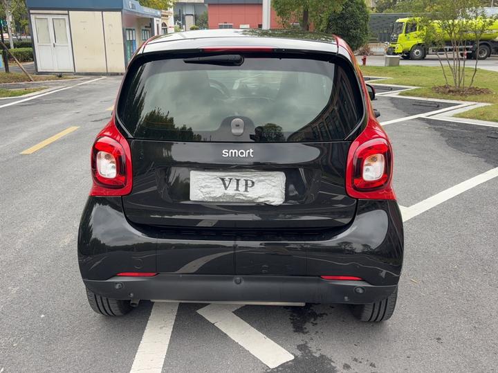 fortwo 2019 0.9T 66 Coupe China VI photo 3