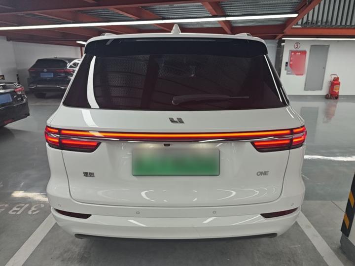 Li Auto ONE 2021 EREV 6-Seater photo 3