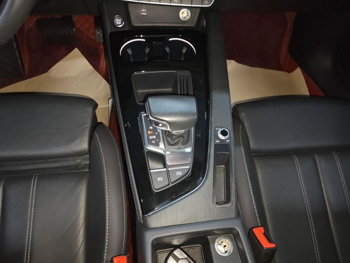 A4L 2023 40 TFSI Luxury Dynamic photo 6