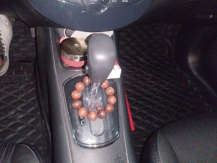 Tiida 2011 1.6L CVT Smart photo 6