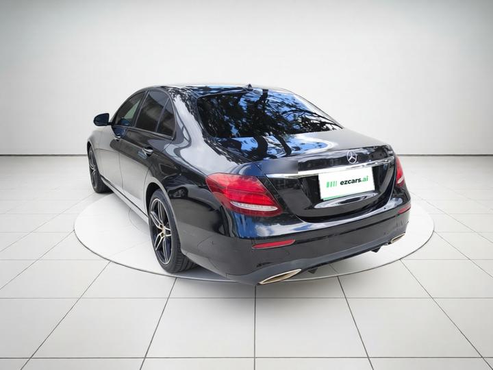E-Class 2017 E 200 Sport 4MATIC photo 4