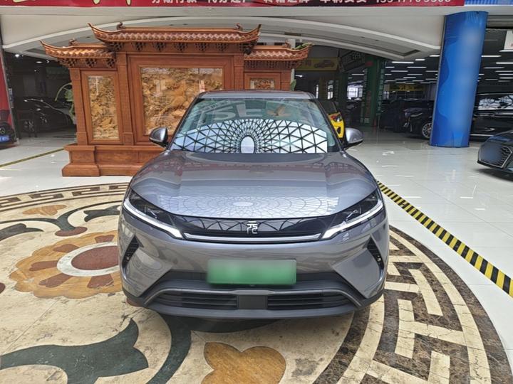 Yuan UP 2025 301KM Pilot photo 2