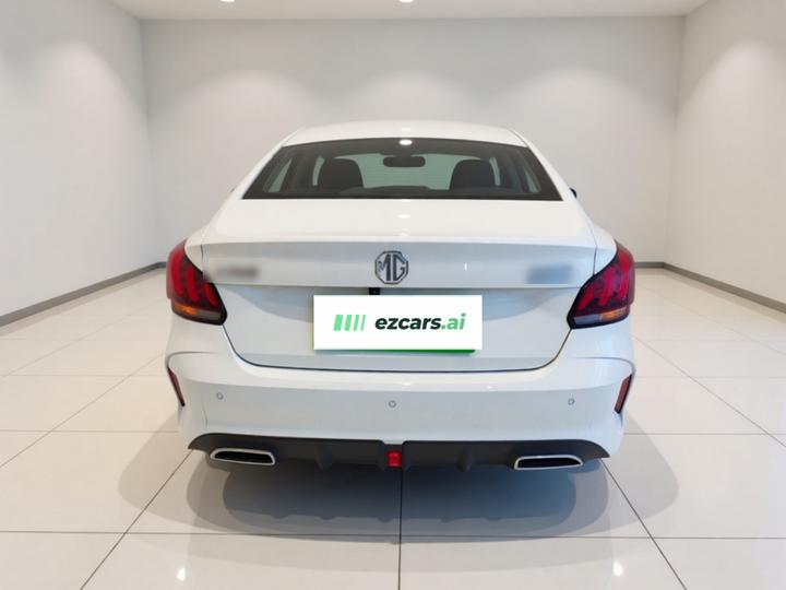 MG5 2022 180DVVT CVT Luxury photo 5
