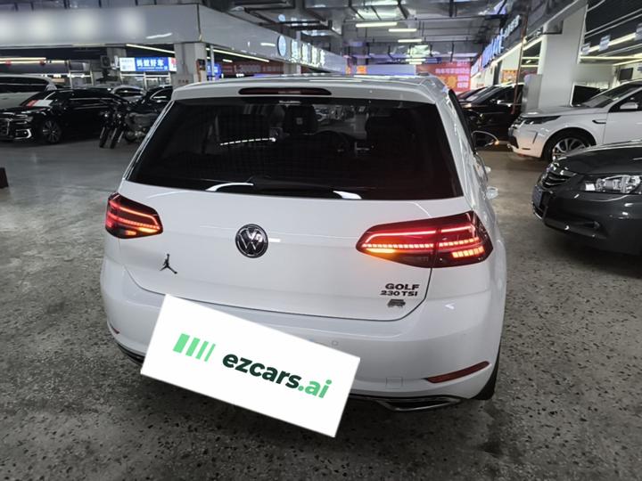 Golf 2018 230TSI AT Luxury photo 3