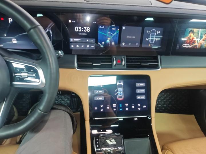 Li Auto ONE 2021 EREV 6-Seater photo 8