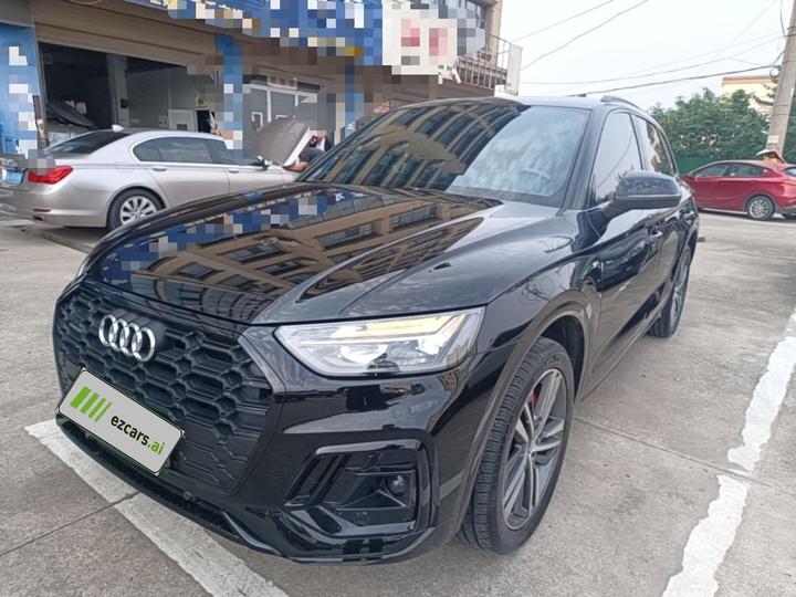 Q5L 2025 45 Collection 40 TFSI Luxury Dynamic