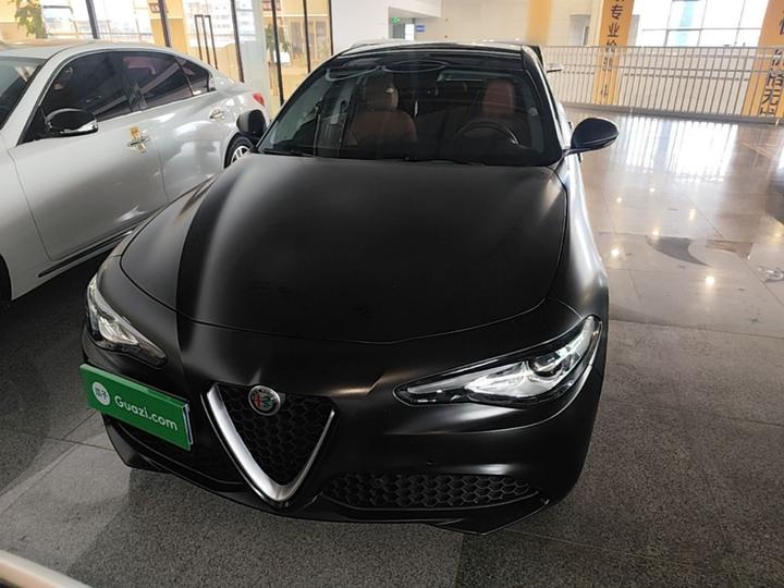 Alfa Romeo Giulia 2017 2.0T 280HP Luxury photo 2