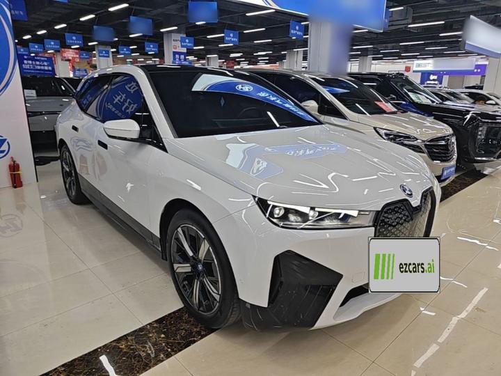 iX 2022 xDrive40 photo 5