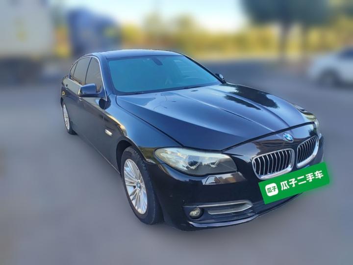 5 Series 2011 523Li Leading photo 3