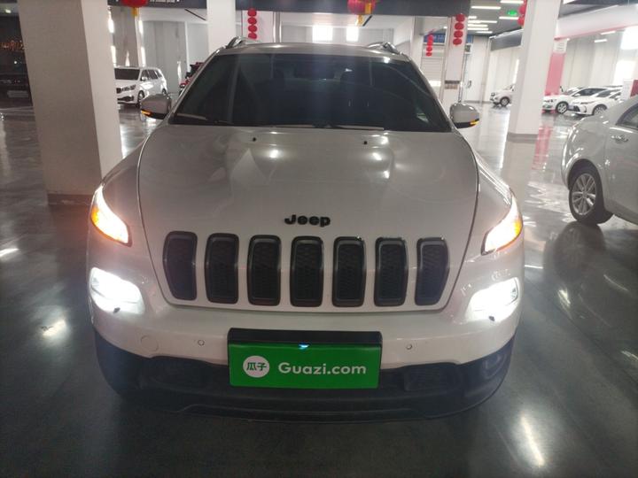 Cherokee 2016 2.4L photo 2