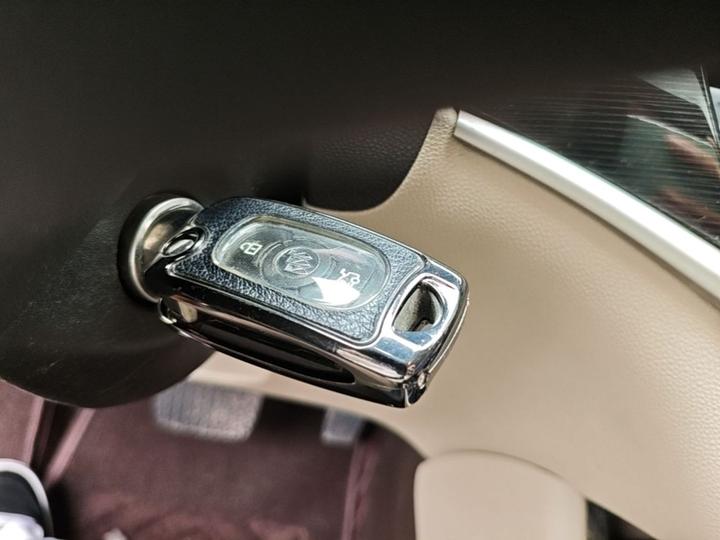 Verano 2017 Sedan 15S AT Progressive photo 8
